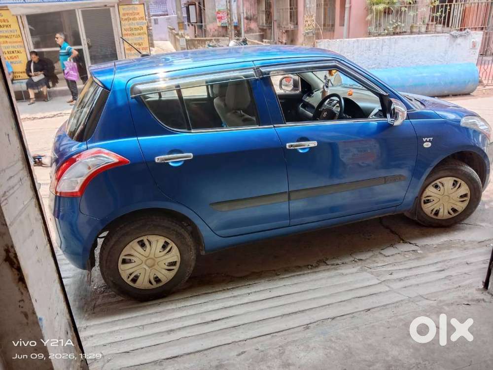 Maruti Suzuki Swift-lxi