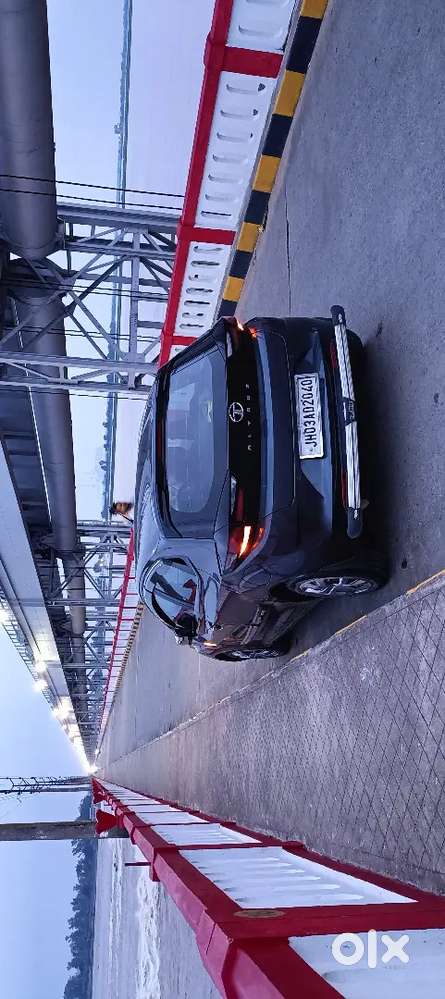 Tata Altroz 2021 Petrol 27000 Km Driven