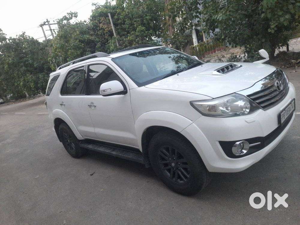 Toyota Fortuner 3.0 4x2 Automatic, 2016, Diesel