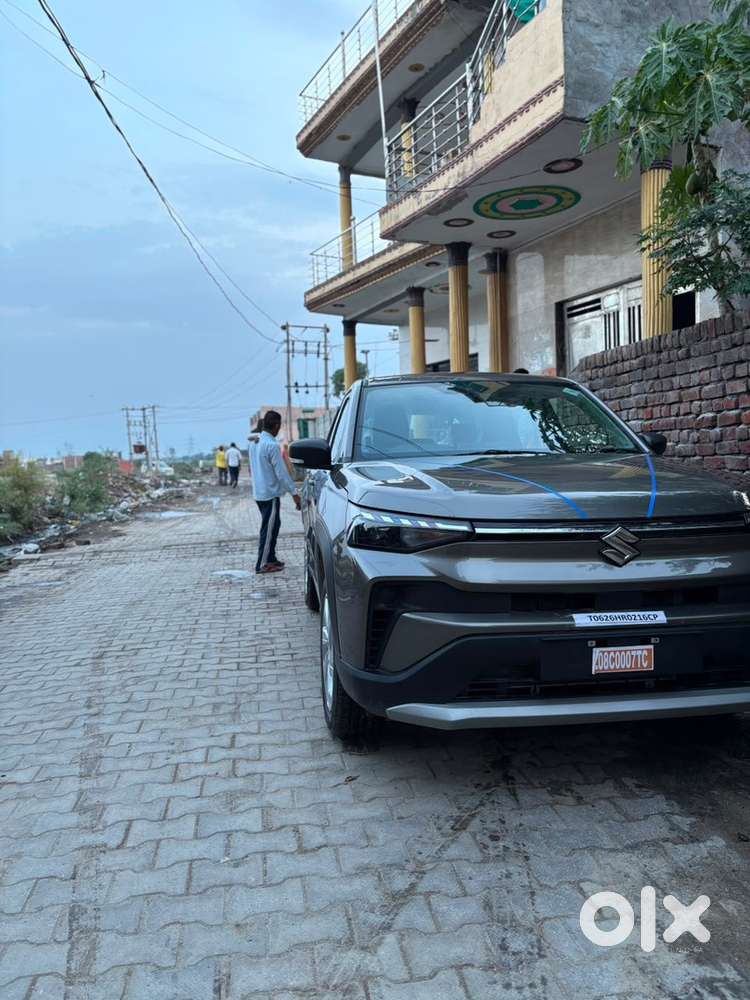 Victoris Maruti Suzuki 2026 Km Driven Hybrid