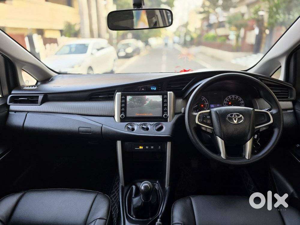 Toyota Innova Crysta 2.4 G Mt 7 Str, 2021, Diesel