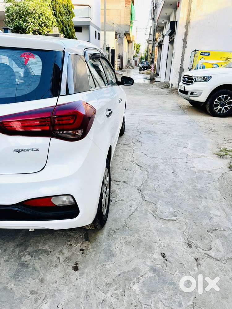 Hyundai I20 Sportz 1.2 Vtvt, 2018, Petrol