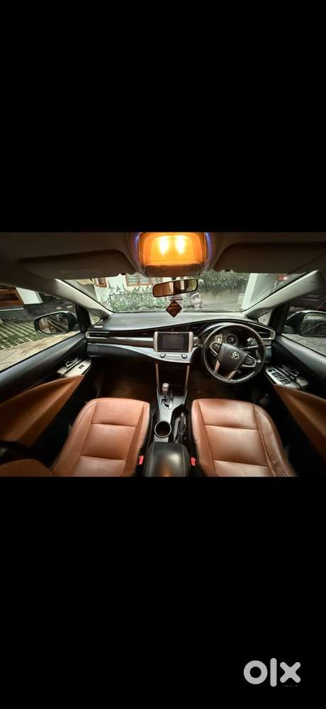 Toyota Innova Crysta 2016 2.8z Automatic