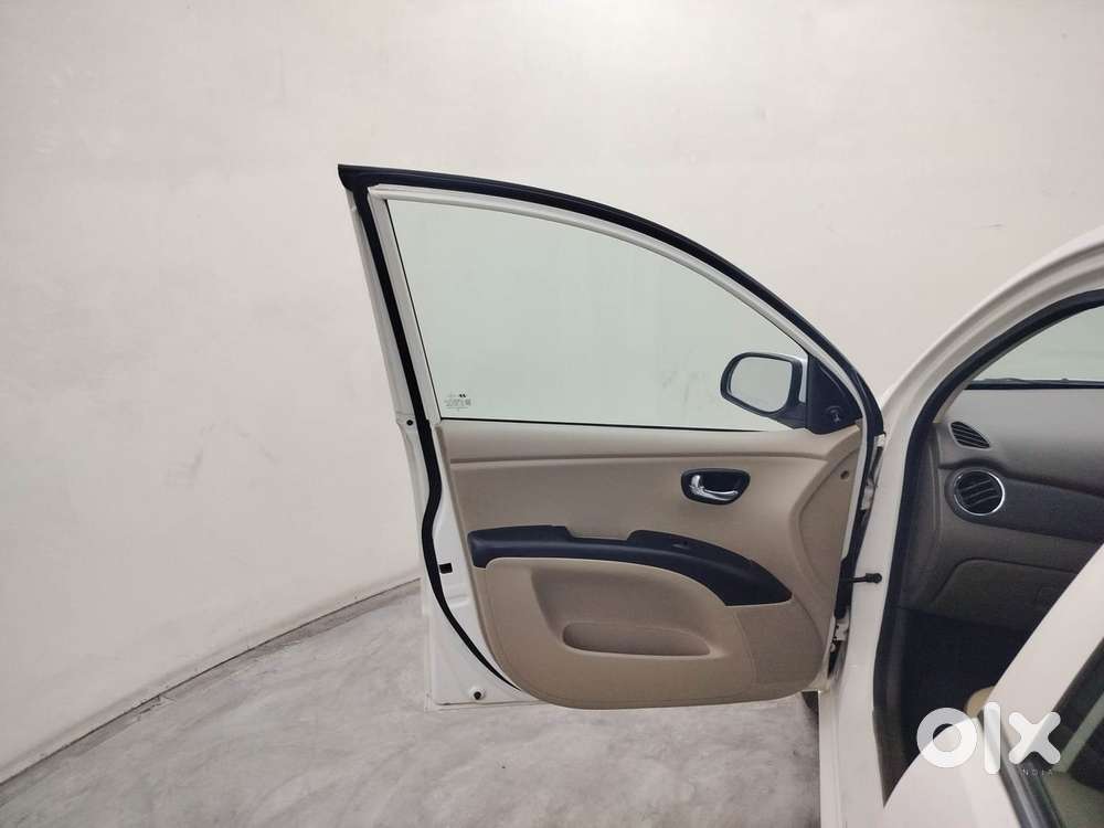 Hyundai I10 Sportz 1.1 Irde2, 2016, Petrol