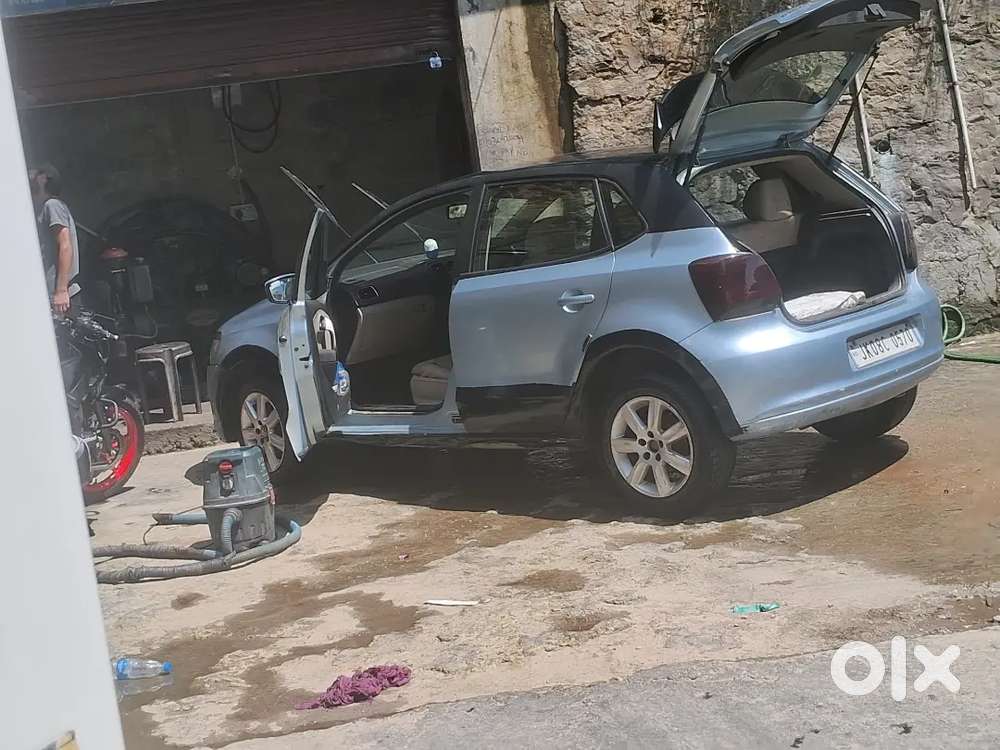 Volkswagen Polo 2011 Life Up To 2031