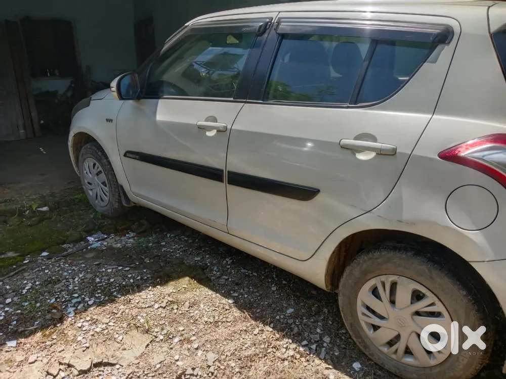 Maruti Suzuki Swift 2016 1.2 Vxi Abs