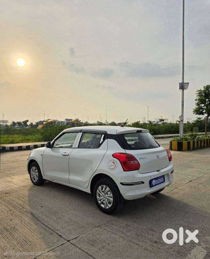 Maruti Suzuki Swift Vxi Optional, 2022, Petrol