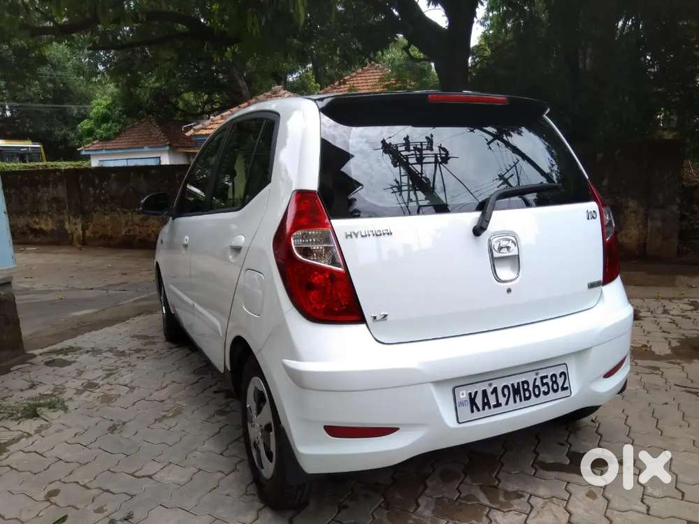 Hyundai I10 Sportz 2011