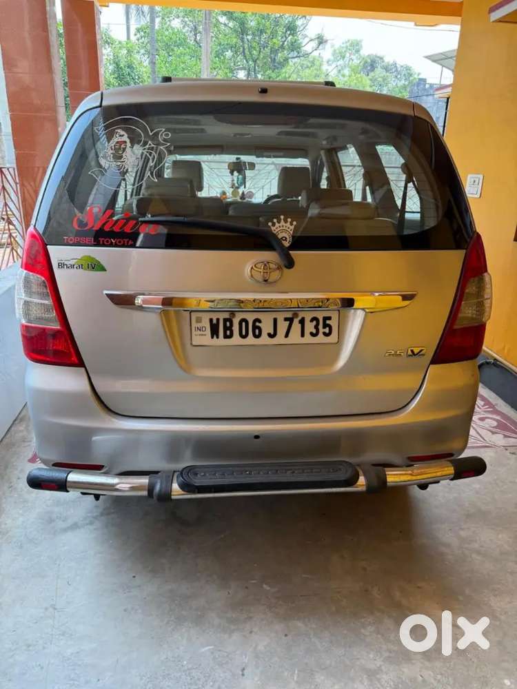 Toyota Innova 2012 Diesel 45000 Km Driven