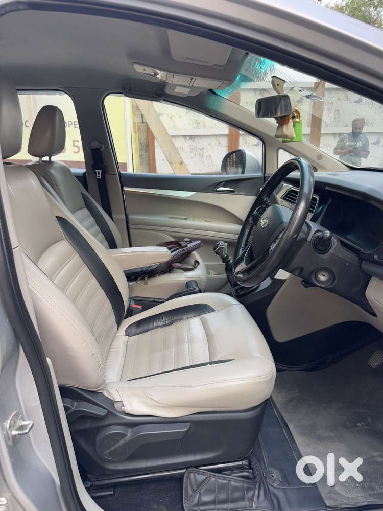 Mahindra Marazzo 1.5 M6 Plus 7 Str, 2018, Diesel
