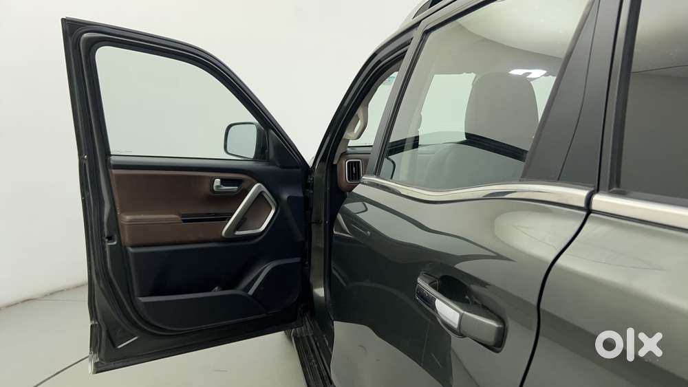 Mahindra Scorpio N Z8 L Petrol Mt 7 Str, 2022, Petrol