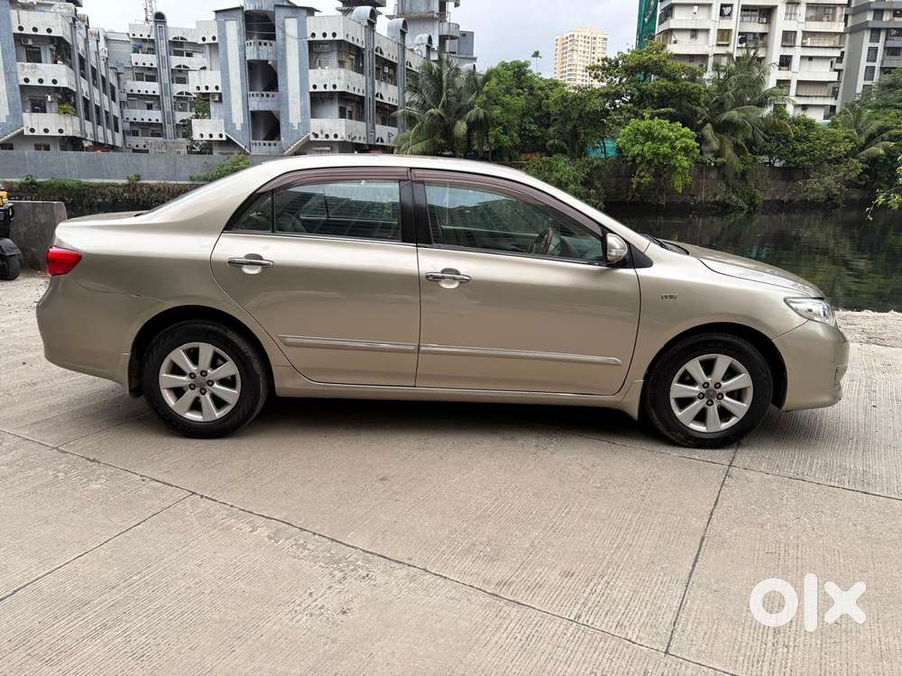 Toyota Corolla Altis G, 2011, Petrol