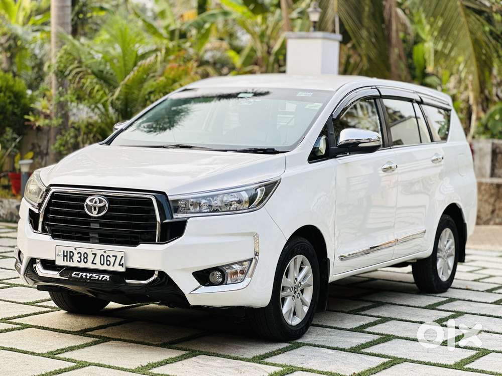 Toyota Innova Crysta