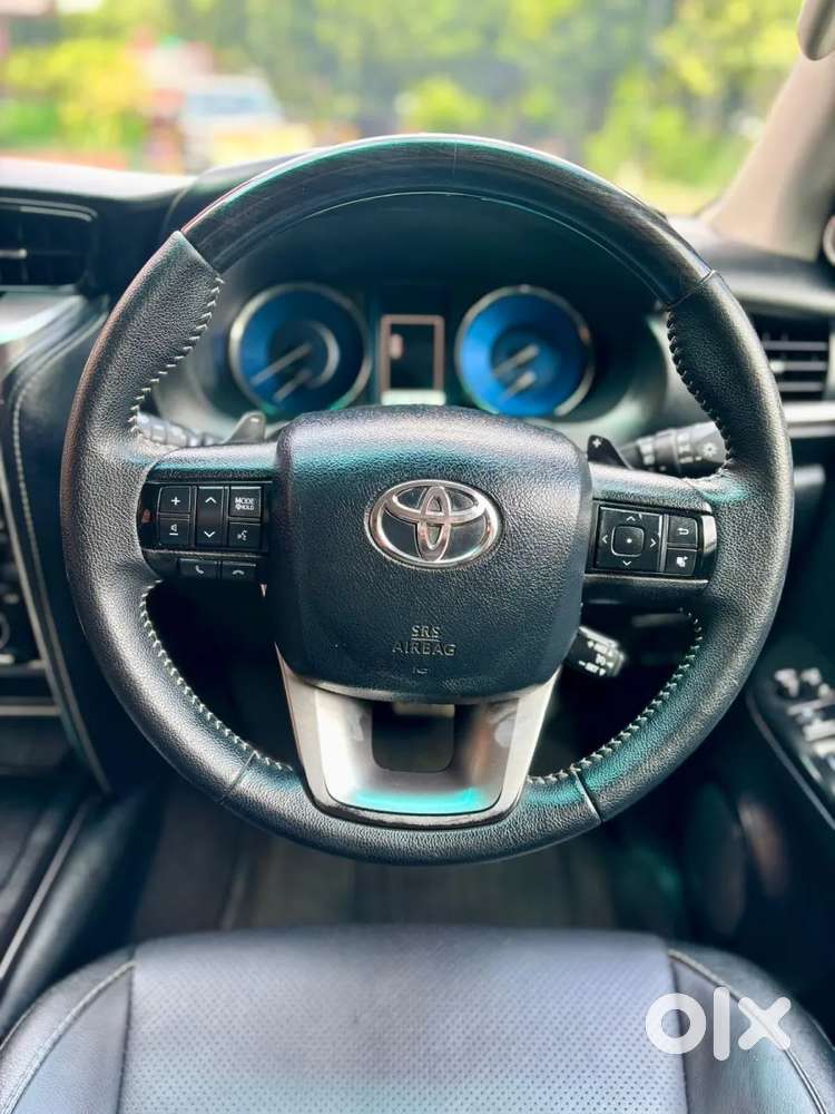 Toyota Fortuner 4x2 At 2.7 Petrol, 2024, Petrol