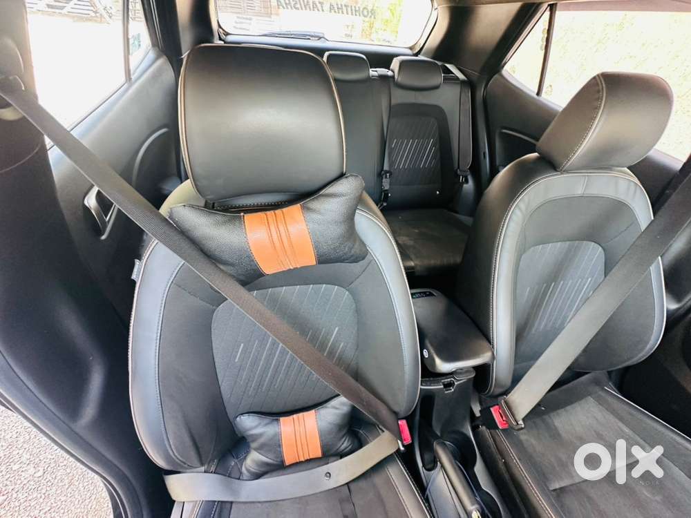 Hyundai New Venue 2023 Petrol Automatic 55000 Km Driven