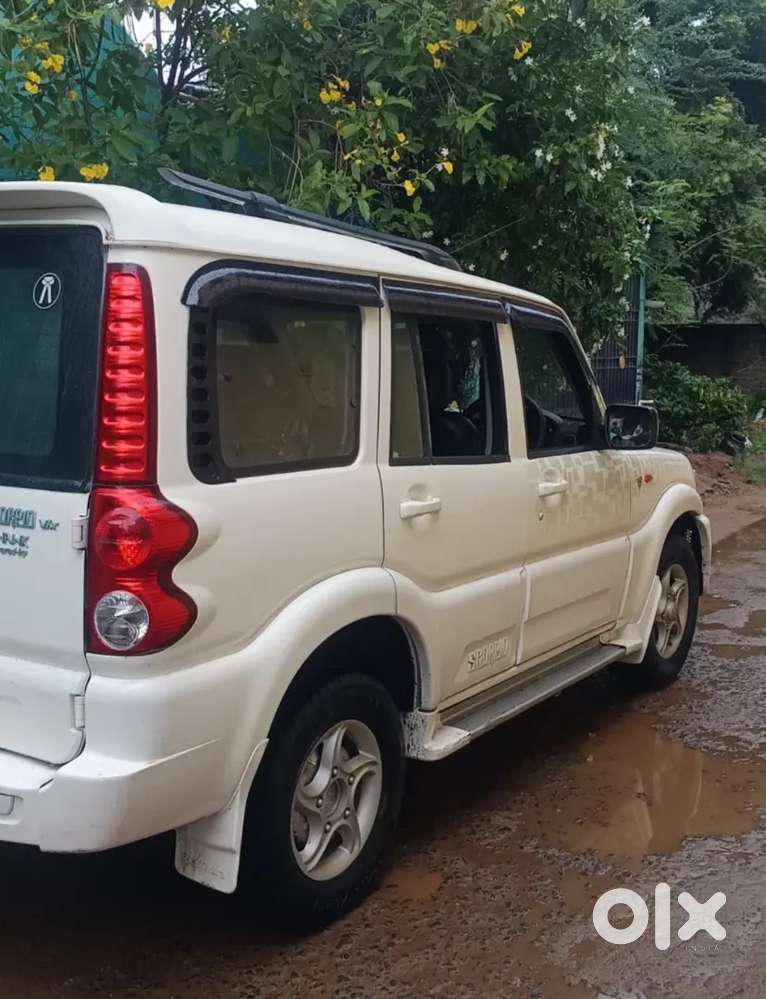 Mahindra Scorpio Classic 2009 diesel car
