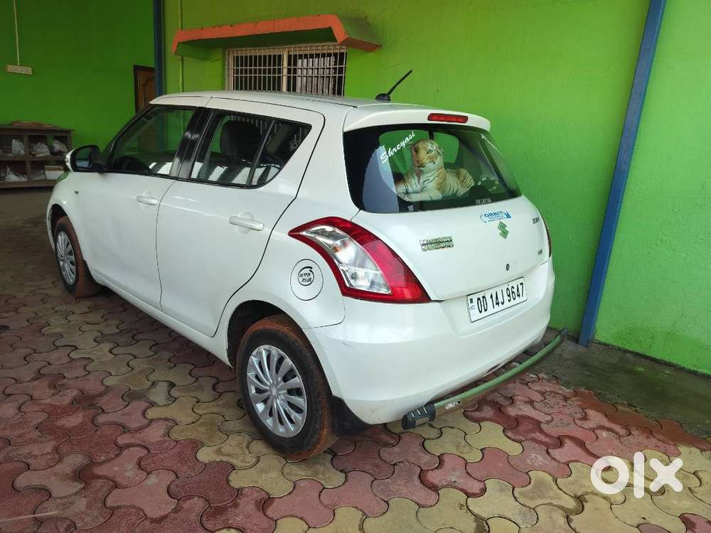 Swift Vxi Petrol 2017