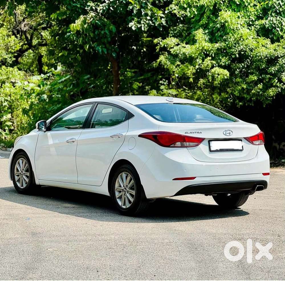 Hyundai Elantra 1.8 Sx Mt, 2015, Petrol