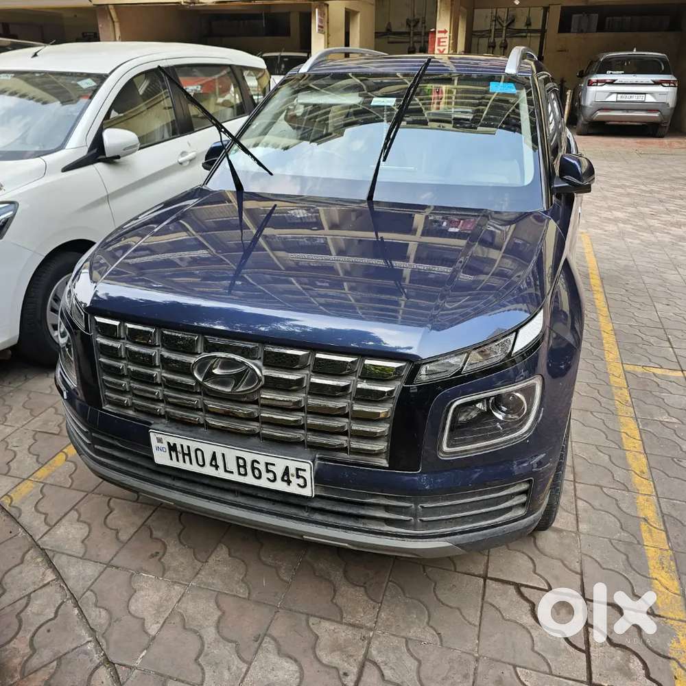 Hyundai Venue 2022 Petrol Well Maintained