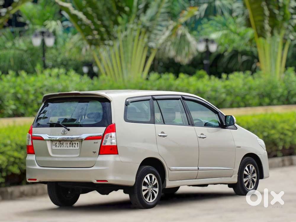 Toyota Innova 2.5 G (diesel) 7 Seater Bs Iv, 2015, Diesel