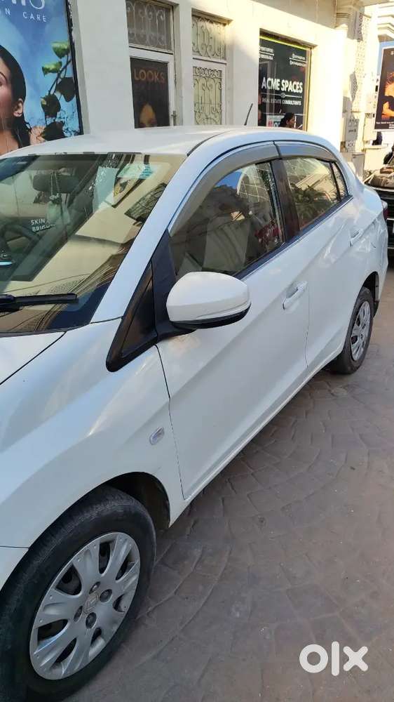 Honda Amaze 2017 Petrol 67452 Km Driven