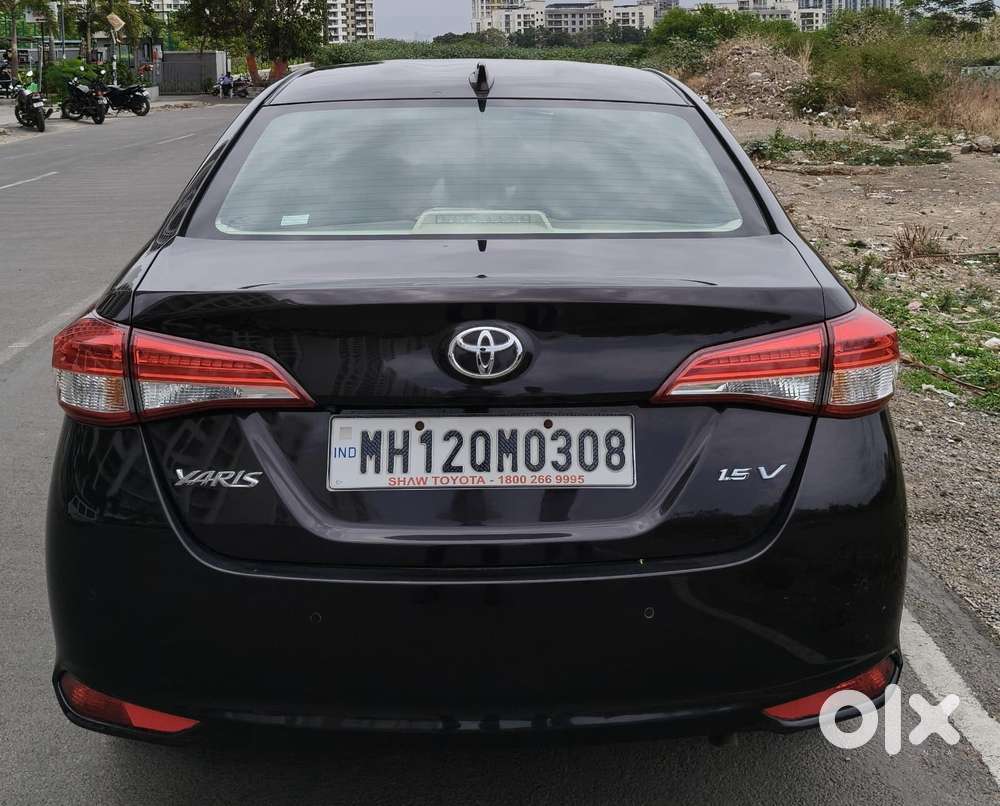 Toyota Yaris V Cvt, 2018, Petrol