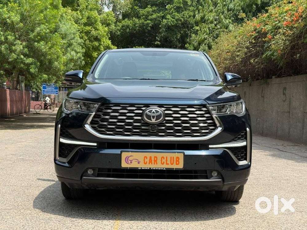 Toyota Innova Hycross 2.0 Zx Hybrid 7 Str, 2025, Petrol