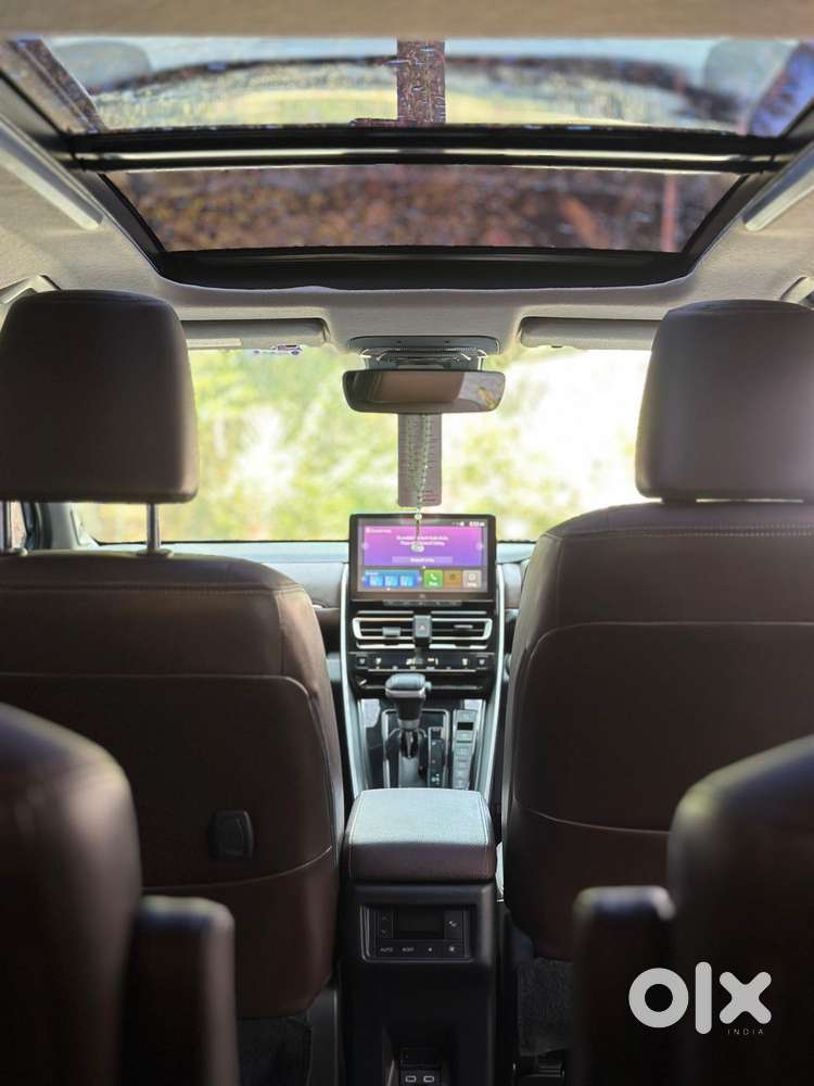 Toyota Innova Hycross 2.0 Zx (o) Hybrid 7 Str, 2024, Petrol