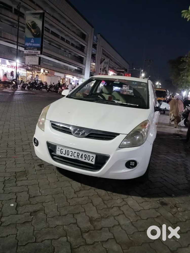 Hyundai Elite I20 2010 Diesel 150000 Km Driven