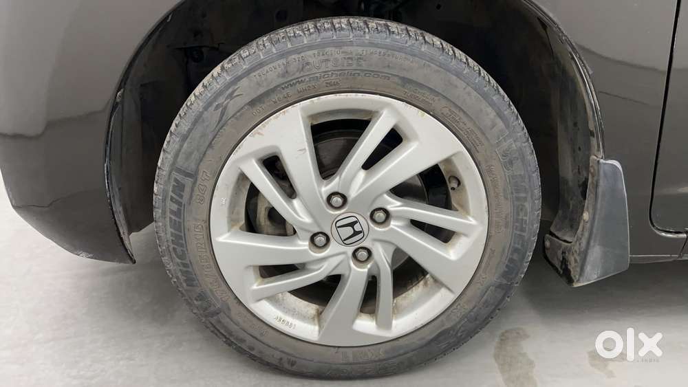 Honda Jazz [2020-2023] 1.2 V I-vtec Mt, 2015, Petrol