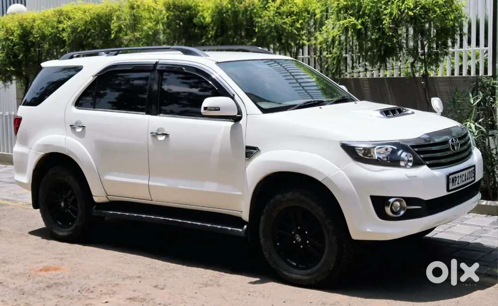 Toyota Fortuner Automatic 2nd Owner