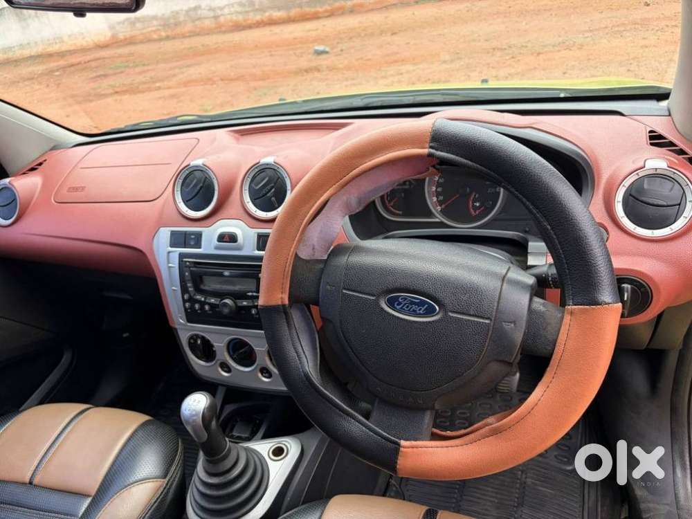 Ford Figo 1.4 Duratorq Diesel Titanium, 2010, Diesel