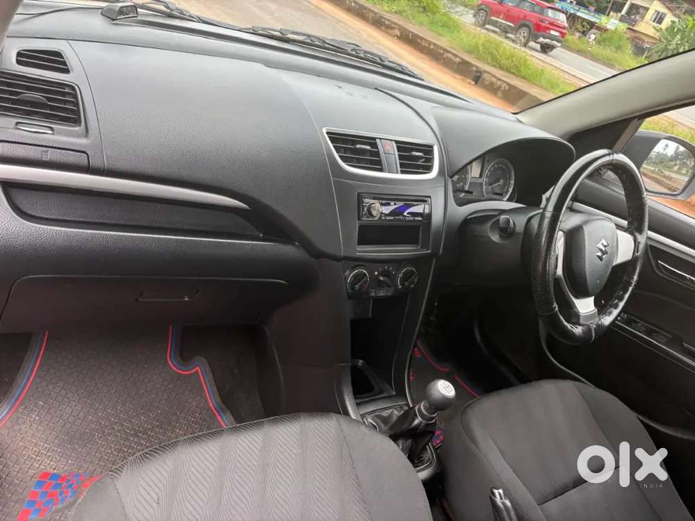 Maruti Suzuki Swift Vxi 2012