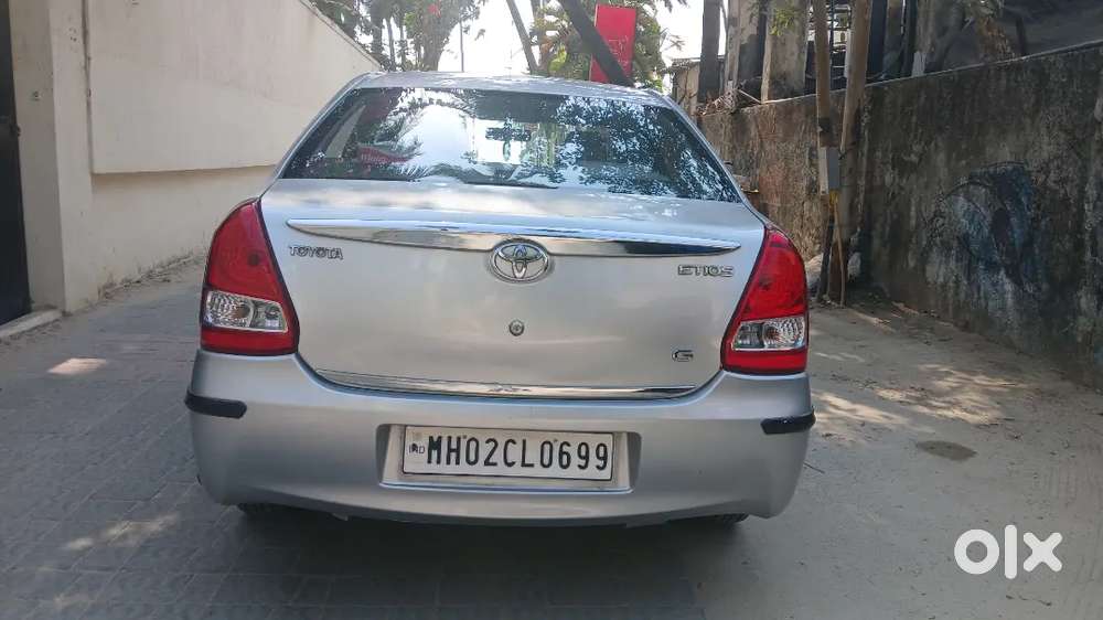 Toyota Etios 2012 1.5g Petrol Silver Well Maintained