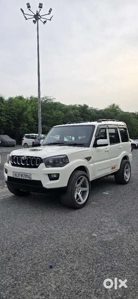 Mahindra Scorpio S6 Plus 2.2,3 Lakh Accessories Extra Fitted, 84000km