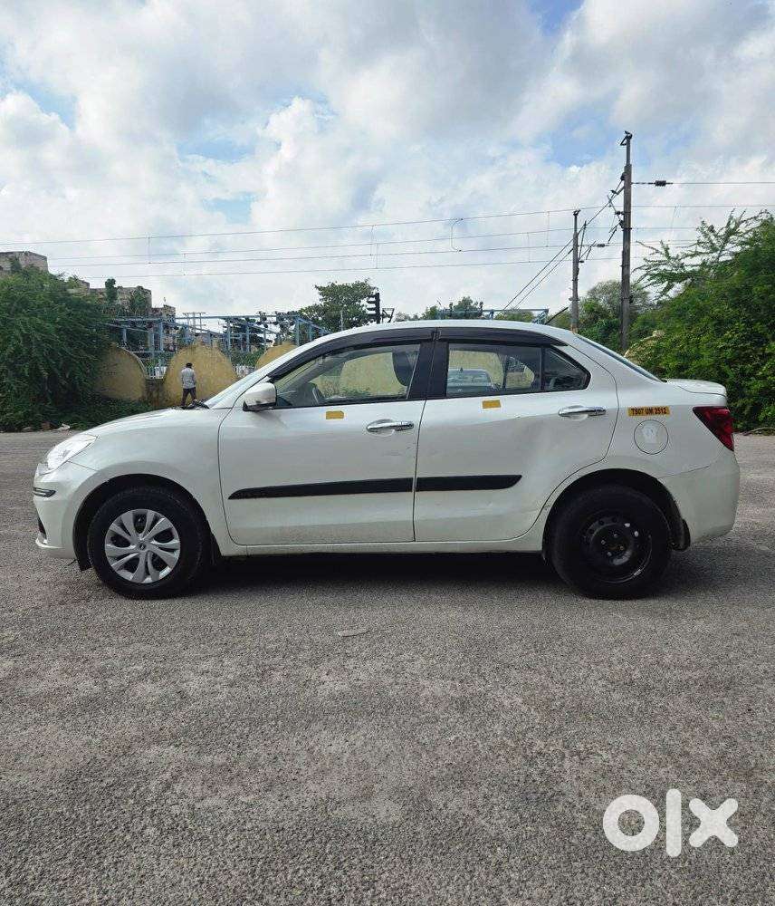 Maruti Suzuki Dzire 1.2 Vxi Cng, 2023, Cng & Hybrids