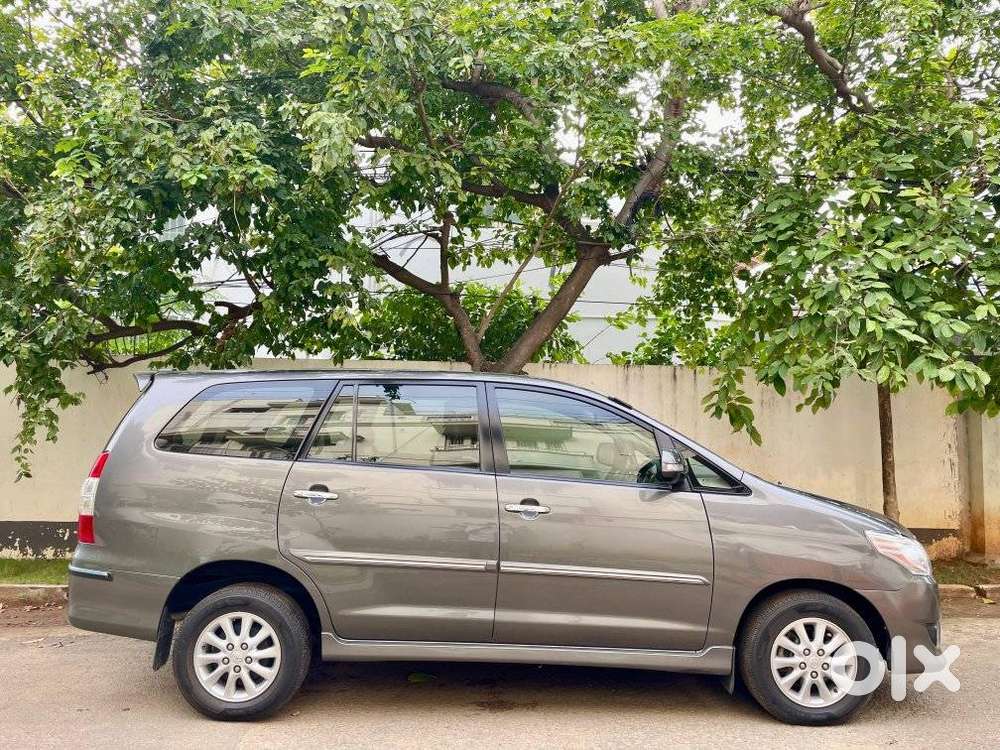 Toyota Innova 2.5 V 7 Str, 2013, Diesel