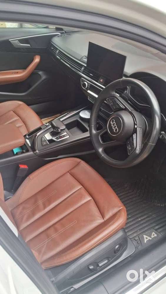 Audi A4 Petrol 2025