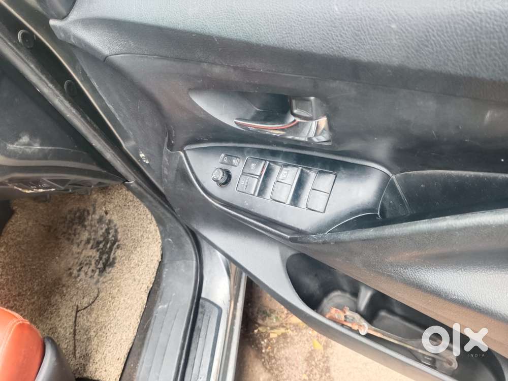 Toyota Innova Crysta 2.4 G Plus Mt 7 Str, 2018, Diesel