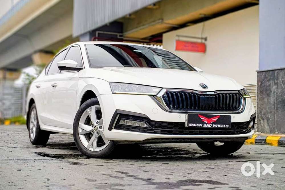 Skoda Octavia 2.0 Style Tsi At, 2022, Petrol
