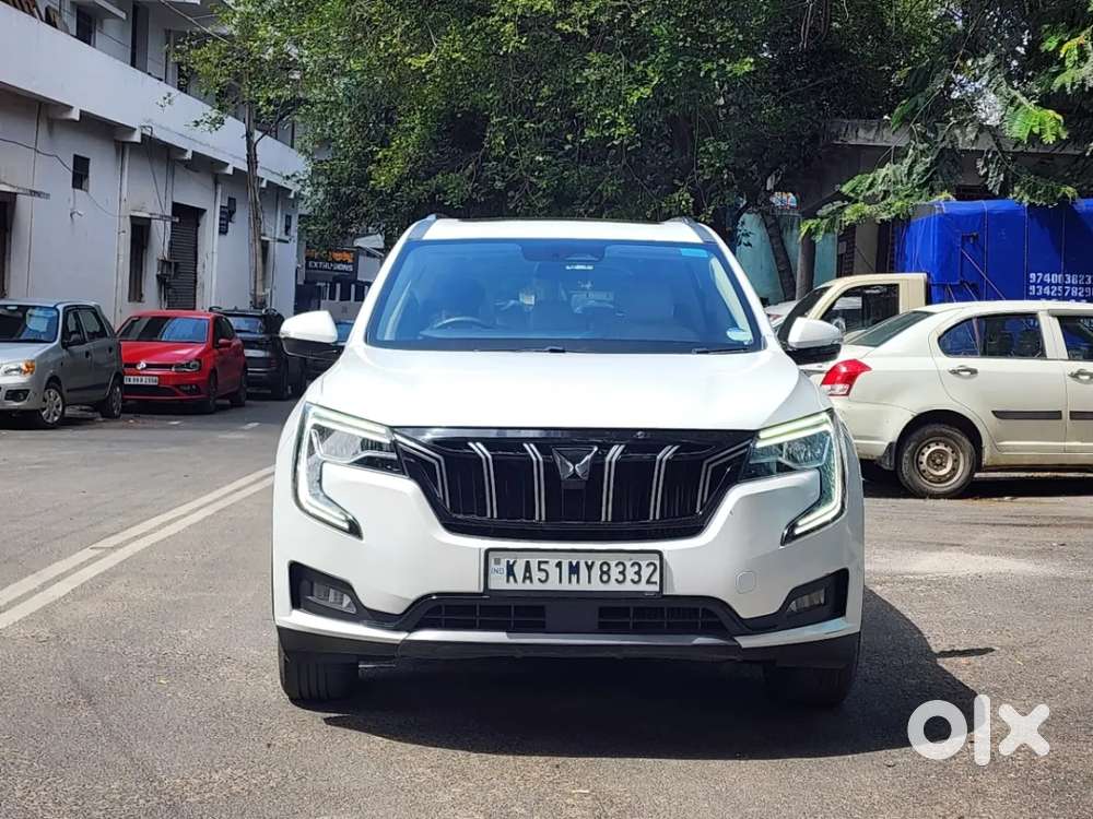 Mahindra Xuv700 2.0 Ax 7 Petrol Mt Str, 2025, Petrol