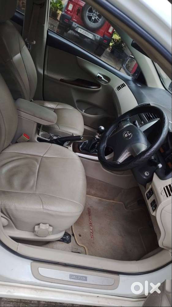 Toyota Corolla Altis 2012 Diesel Well Maintained
