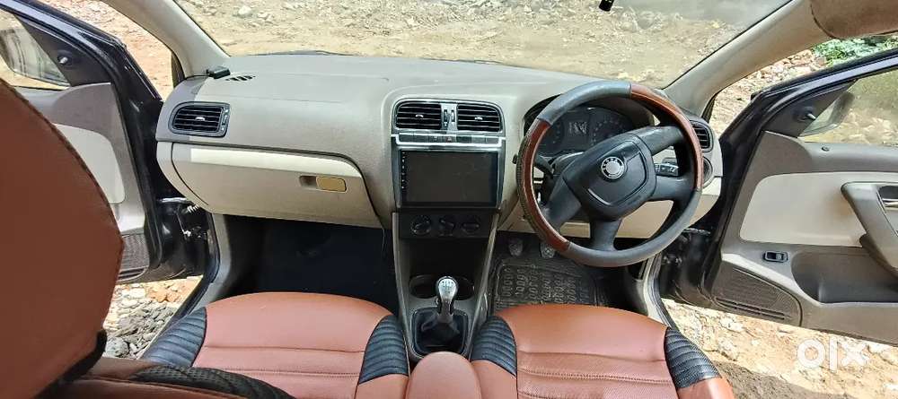 Skoda Rapid 1.0 Tsi 2012