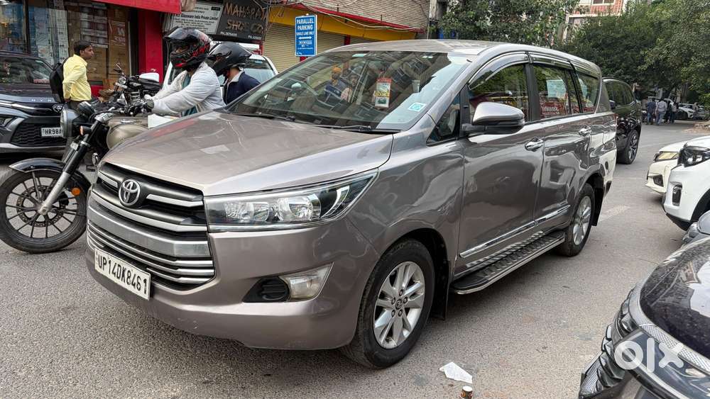Toyota Innova Crysta 2.4 G Mt, 2017, Diesel