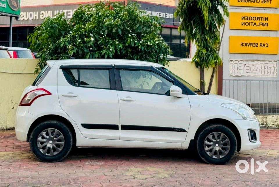 Maruti Suzuki Swift 1.2 Vxi (o), 2013, Petrol
