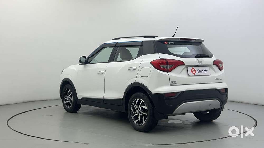 Mahindra Xuv300 W8 (o) 1.5 Diesel Amt, 2023, Diesel