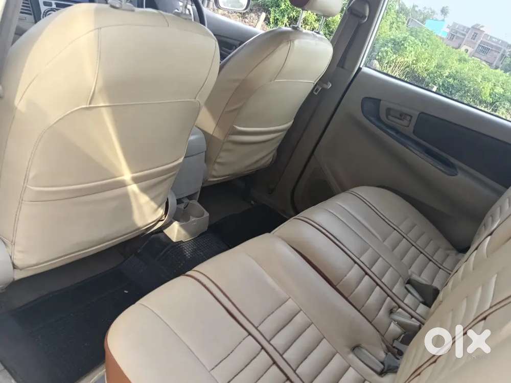 Toyota Innova 2.5 G 2013 Life Time Tax