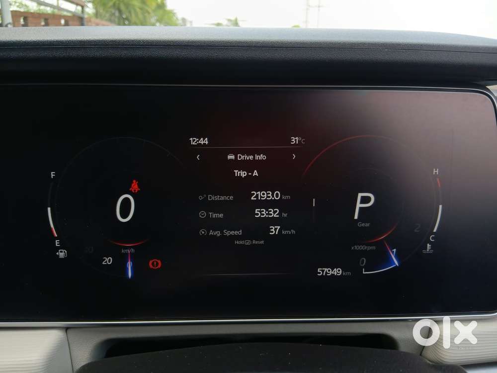 Mahindra Xuv700 2.2 Ax 5 Diesel At Str, 2023, Diesel