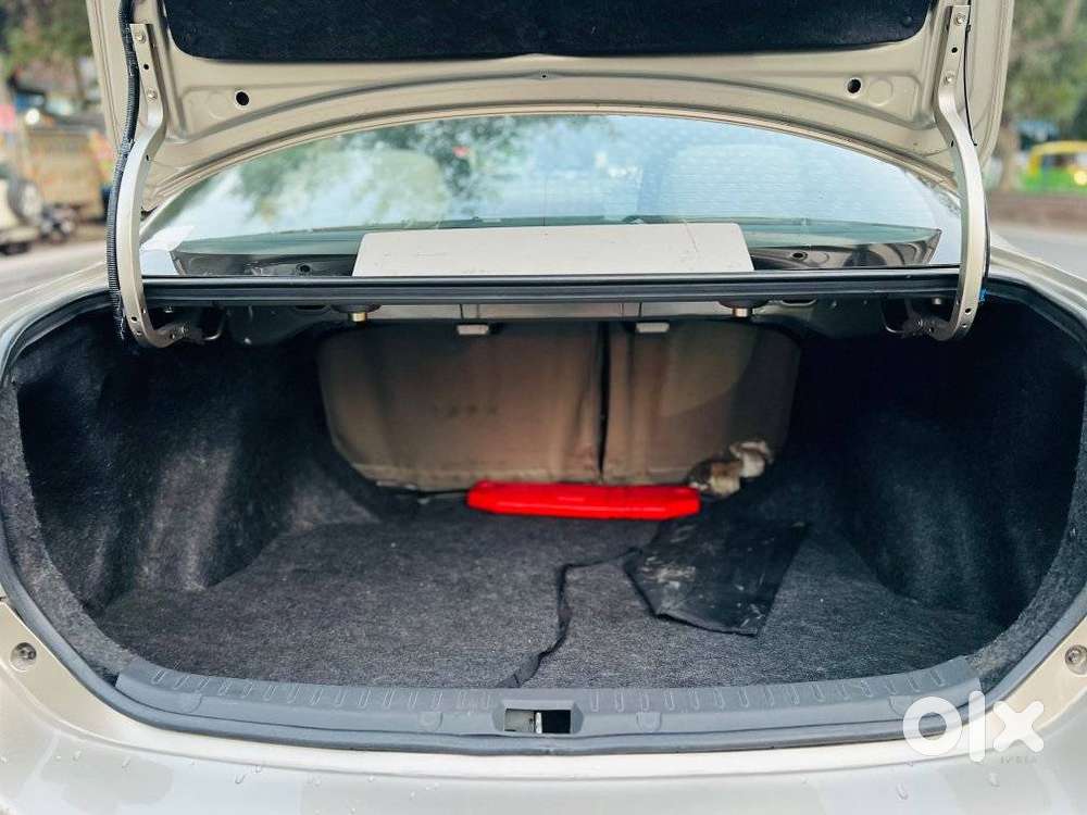 Toyota Corolla Altis G, 2013, Petrol