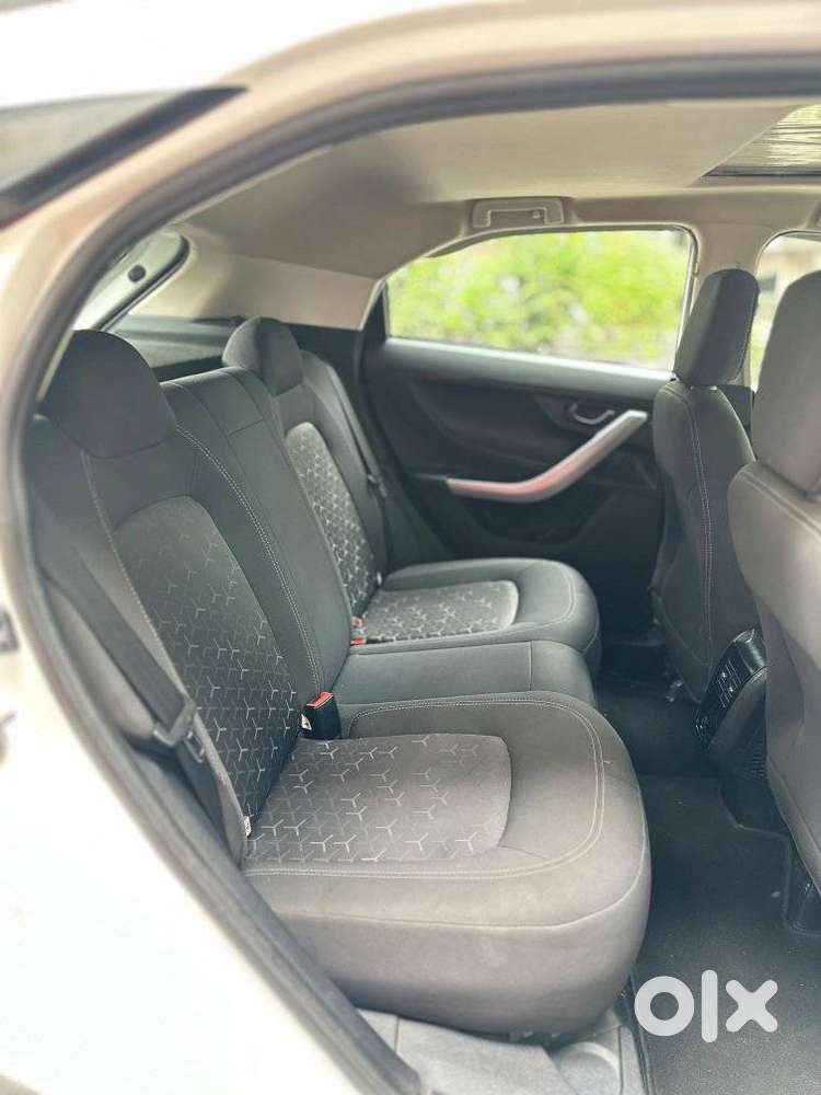 Tata Nexon, 2023, Petrol
